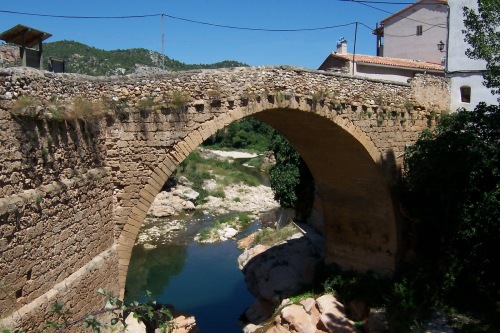 Beceite - puente románico--